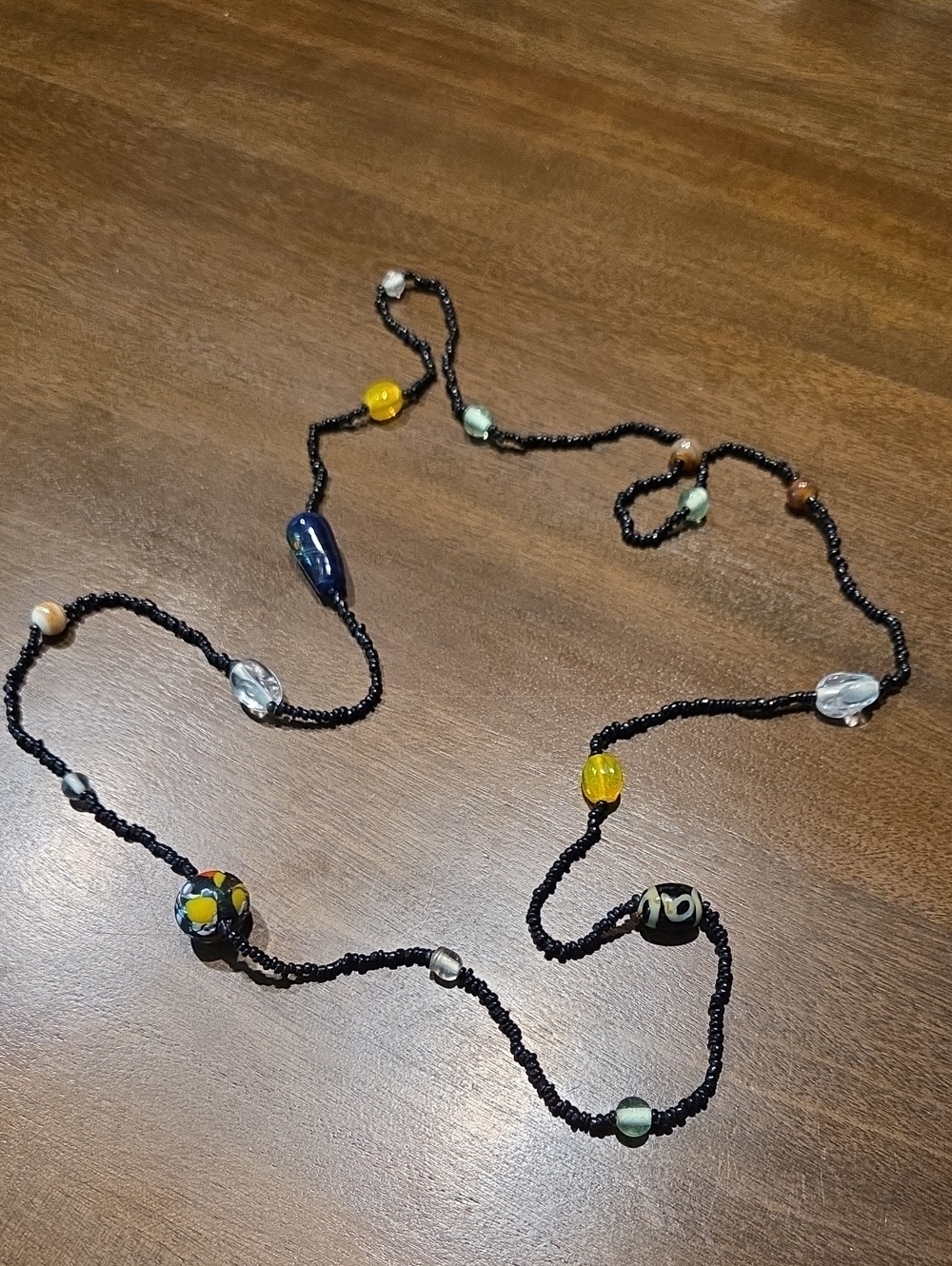 VINTAGE BEADED NECKLACE